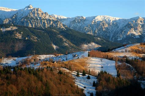 Peisaje Din România Natura Sălbatică Munți Ape Păduri