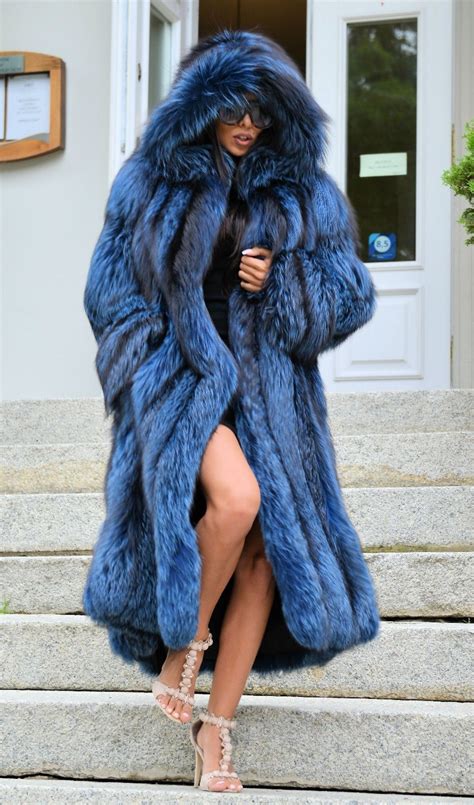 Dyed Blue Silver Fox Fur Coat With Hood Long Fur Coat Fur Coats