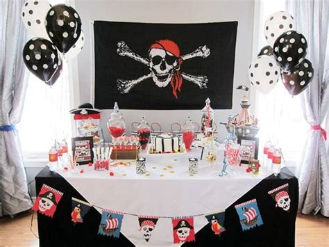 Pirates candy labels, pirates birthday stickers, pirates party decoration. Idées pour une fête d'enfants: les pirates - C'est ça la vie