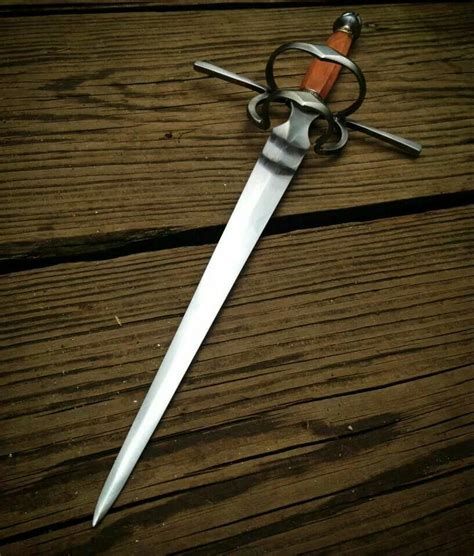 Parrying Dagger Ferro Et Igne Pinterest Weapons Blade And Knives