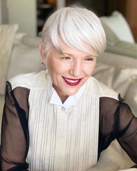 30 Best Short Haircuts For Women Over 60 Fashionblog