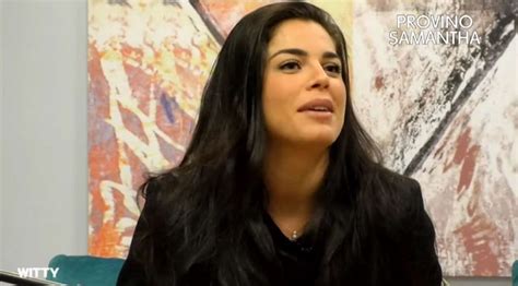 Choc in studio al suo arrivo perché troverà già petali e. Samantha Curcio, chi è la nuova tronista di Uomini e Donne