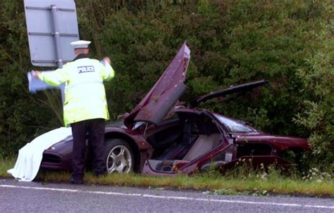 Rowan Atkinsons Crashed Mclaren F1 Supercar Costs Insurers Almost £1m