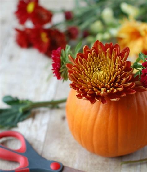 Maybe you would like to learn more about one of these? DIY Thanksgiving table decoration ideas - 25 easy to make ...