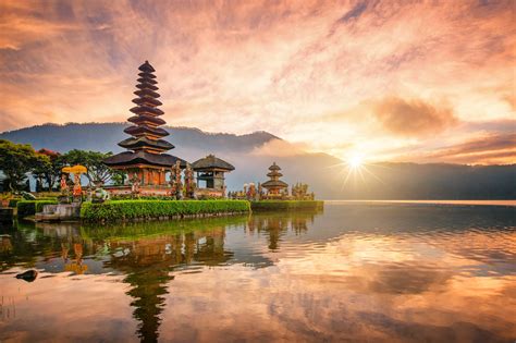 the must see places to visit in indonesia night helpe