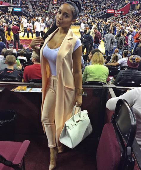 klay thompson is dating this ig model ⋆ terez owens 1 sports gossip blog in the world