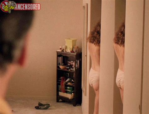 Mimi Rogers Desnuda En El Despertar De Sharon