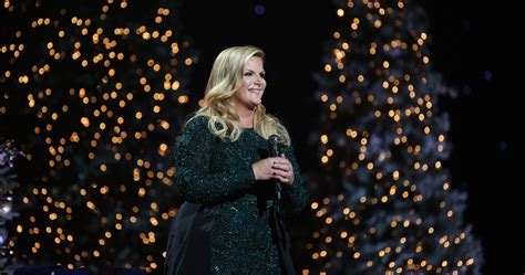 Tangy, mouthwatering cranberry meatballs are always a favored at christmas dinner and the recipe can conveniently scaled up for holiday parties. Trish Yearwood Hard Candy Christmad : Trisha yearwood launches new drink mixer, christmas in a ...