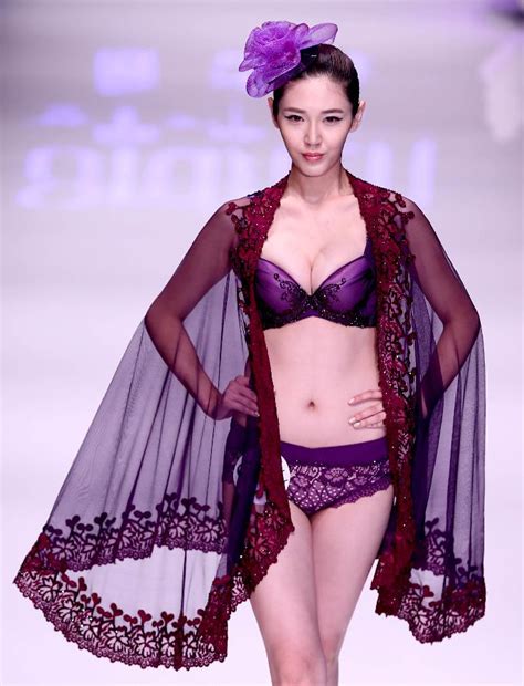 China Entertainment News Lingerie Show At China Fashion Week