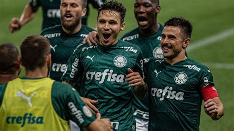 Search, discover and share your favorite raphael veiga gifs. Com dois gols de Raphael Veiga, Palmeiras bate Fluminense ...