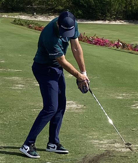 Justin Rose finds a swing feel trick with a swim paddle