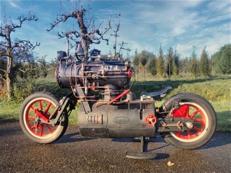 Black Pearl A Steampunk Style Motorcycle Runs On Compressed Air