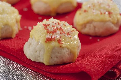 Then comes a flavour hit, thanks to freshly squeezed. Mrs. Claus' Lemon Cookies | Lemon cookies, Christmas cooking, Dessert recipes