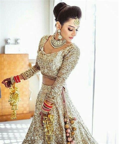 Pin By Sigma M On Blushing Brides Indian Wedding Outfits Indian