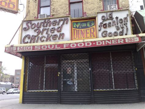 Das essen schmeckt gut und sie können einfach mit einer. Soul Food in Harlem | Old fashioned but good! | Mitchell ...