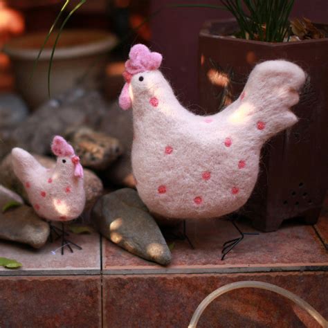 Needle Felted Felting Project Animals Hen Chicken Pink Cute Craft Feltify