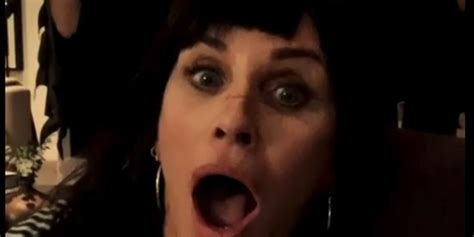 Courteney Cox Cuts Her Bangs While Watching Scream For Halloween
