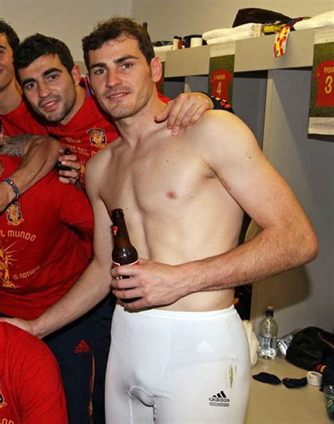 E por que a España ganhou Iker Casillas nu desnudo pelado à poil