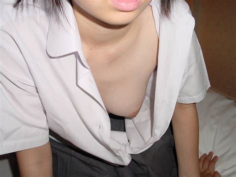 [image] asian teen down blouse reveals a sweet titty porn pic eporner