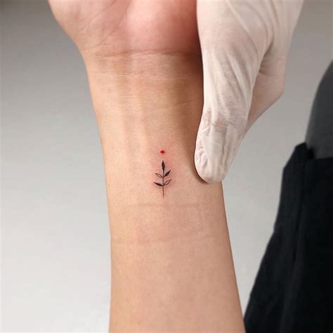 Small Simple Tattoo Designs For Girls On Wrist