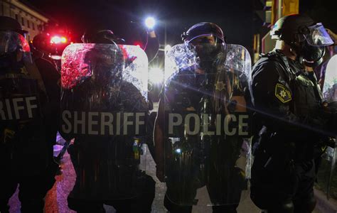 White Supremacist Groups Have Infiltrated Us Police Departments Report Says Truthout