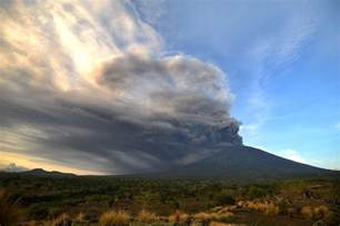 Mount Agung In Bali Erupts Again Spurring Evacuation Of Thousands