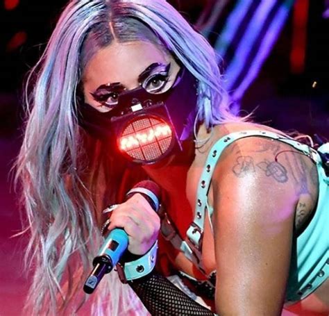 Mtv Vmas 2020 Lady Gagas Statement Face Masks Have All Our Attention