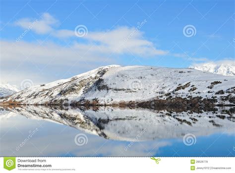 Lake Hayes With Snow Mountain Reflections Stock Image Image Of Invert