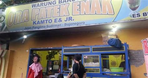 The dress, a 1961 east german film Viral Foto Warung Bakso ORA PATEK ENAK di Bojonegoro..Hoax or Not ? - LAPAK MOBIL DAN MOTOR BEKAS