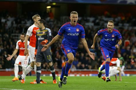 Post pics of yourself at matches, transfer news, ideas that you think. Olympiakos stuns Arsenal 3-2 in Champions League ...