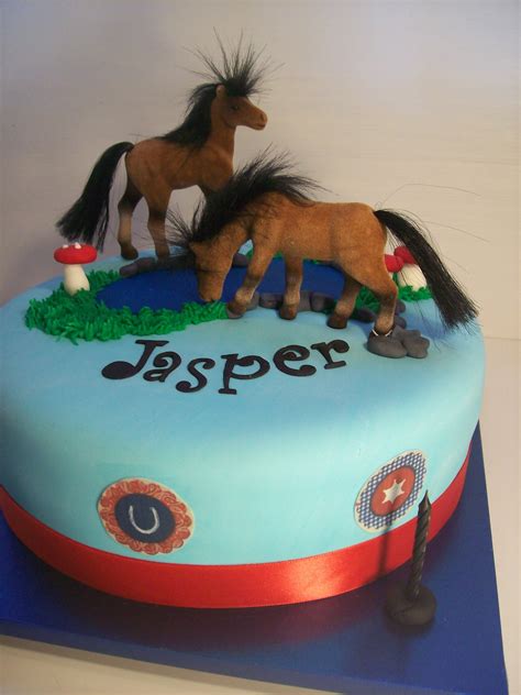 Horse Cake 250 • Temptation Cakes Temptation Cakes