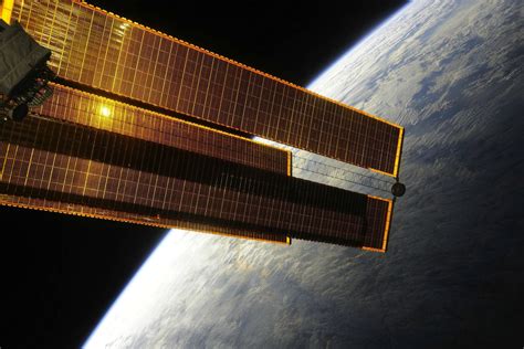 Picture Of Iss Solar Panels Looks Like Something Out Of A Science