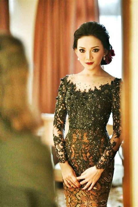 Inspirasi kebaya pengantin dan juga jas pengantin yg bagus2 banget. Pin by Henny on * kebaya & batik | Pinterest | Kebaya ...