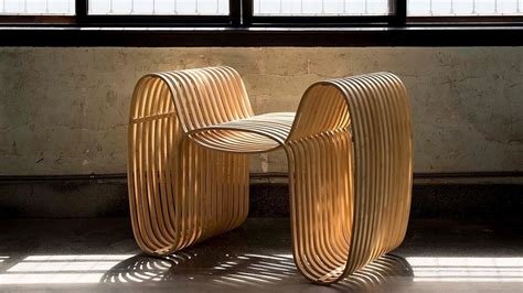 Bow tie chair in mirror finish stainless steel by zhoujie zhang. Bow Tie Chair, stolci u obliku leptir-mašne, izgledaju ...