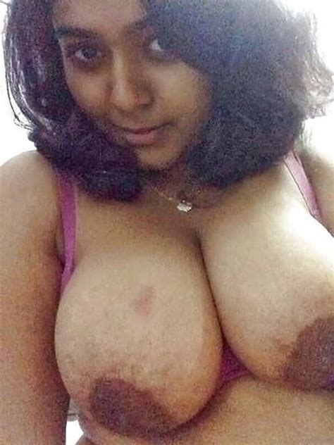 Booby Desi Girl Showing Her Big Tits Big Boobs Mast Mamme Indian My