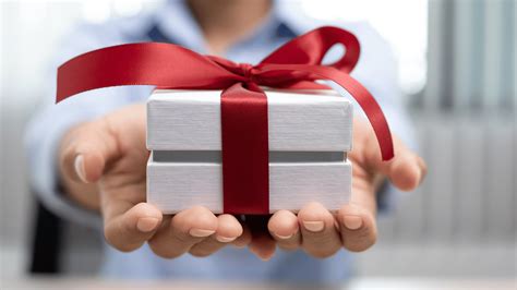 The Best Holiday Gifts For Employees And Clients