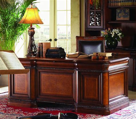 Rectangular brown 7 drawer executive desk with solid wood material. 10 Best Executive Desks 2020: Executive Office Desk ...
