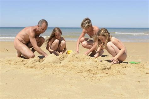 Venez Vous Rafra Chir Au C Ur Des Plus Belles Plages Et Rivi Res Naturistes De France Pagtour