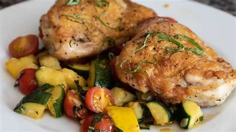 La recette soupe aux 7 légumes au cookeo. Cuisses de poulet aux légumes au cookeo | Recette ...