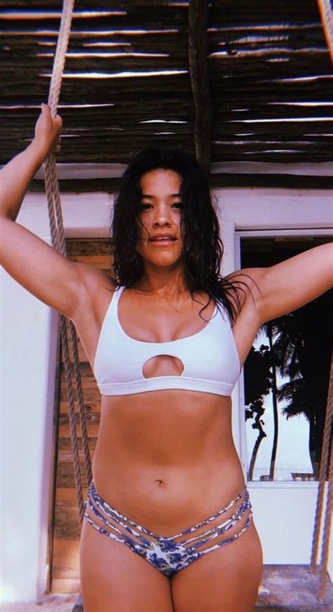 Gina Rodriguez S Body Measurements Including Height Weight Bra Size Shoe Size Dress Size