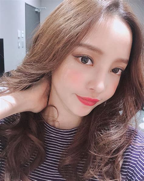 K Pop Idol Goo Hara 28 Found Dead In Her Home Police Investigations Ongoing