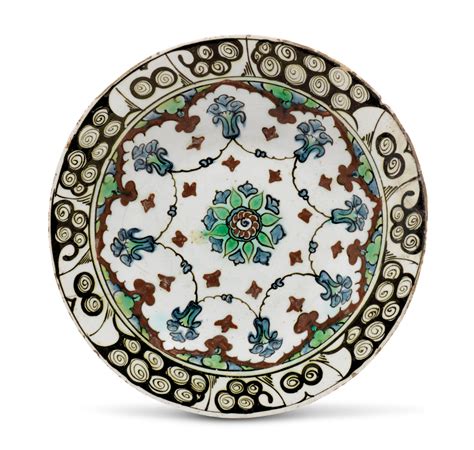An Iznik Pottery Dish Ottoman Turkey Early Th Century Christie S