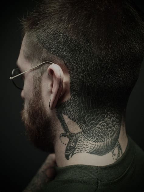 29 Neck Tattoos Designs For Men