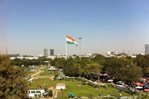 Best Safe Places for Couples in Delhi - NCR for Valentine's Day Date