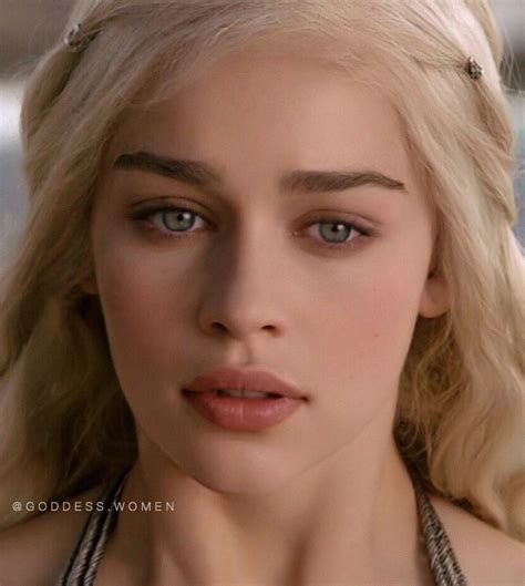 Emilia Clarke Daenerys Khaleesi