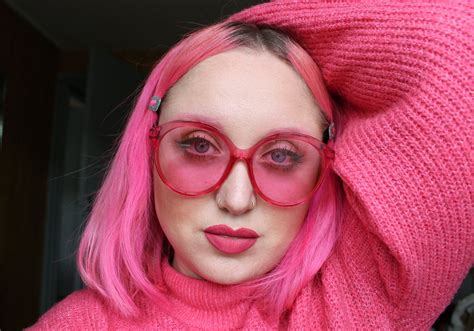 reduced 10 off wanda 70 s 80 s retro oversized pink tinted lenses round cat eye sunglasses