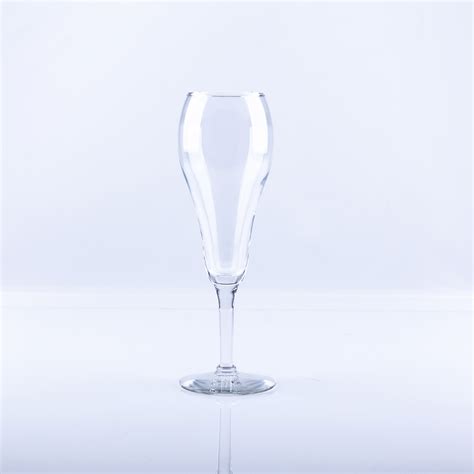 Tulip Champagne Flute 9 Oz A1 Party Rental