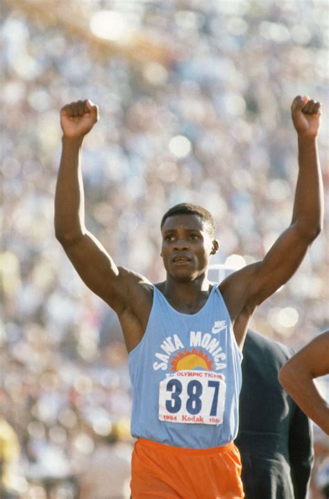 Carl Lewis Donating Olympic Medals To New Smithsonian Museum