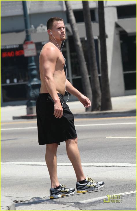 Channing Tatum Goes Shirtless Running Photo 1910691 Channing Tatum