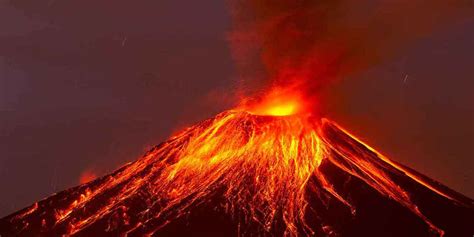 Tungurahua Volcano Ecuador Travel Information Location Planetandes